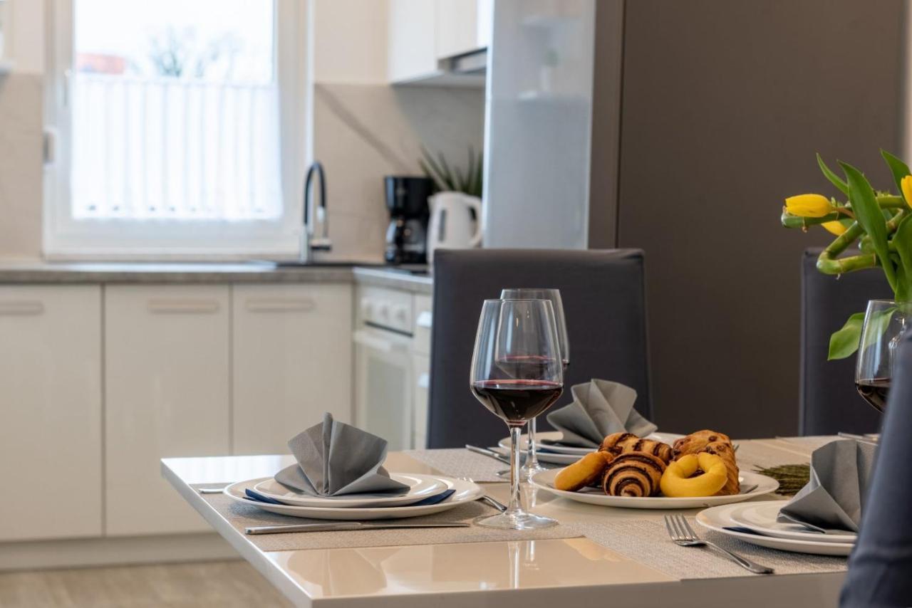 Marin Apartment Cizici Ngoại thất bức ảnh